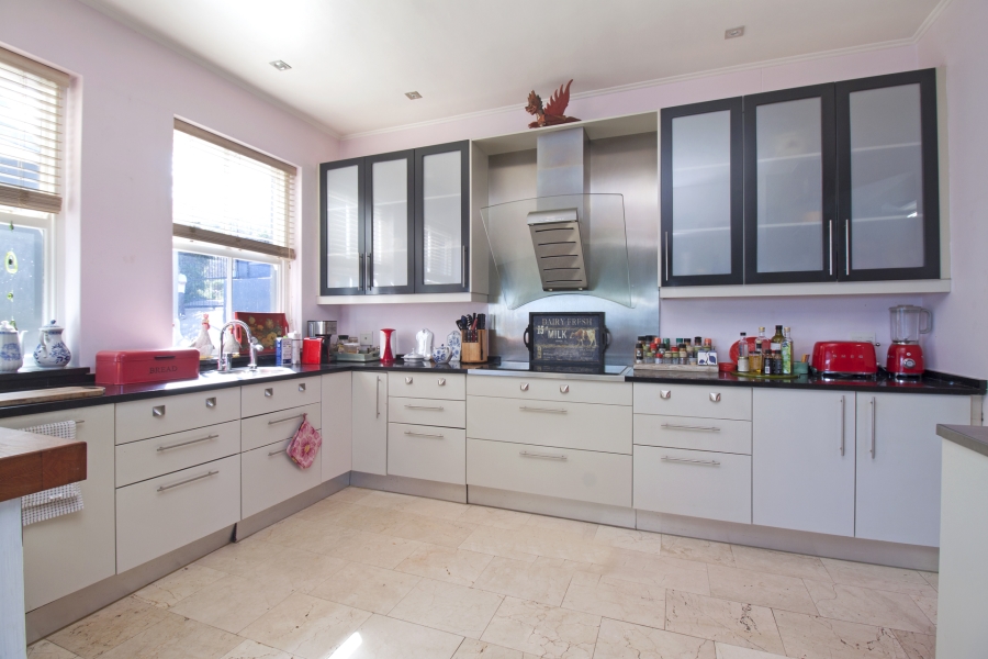 4 Bedroom Property for Sale in Belvedere Western Cape